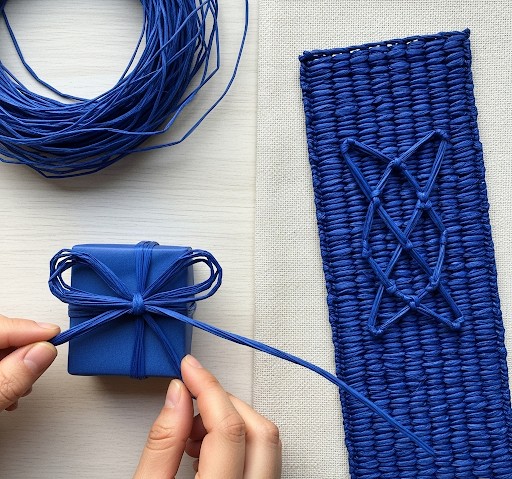 Edelbast 30m an einem Stück, ultramarin