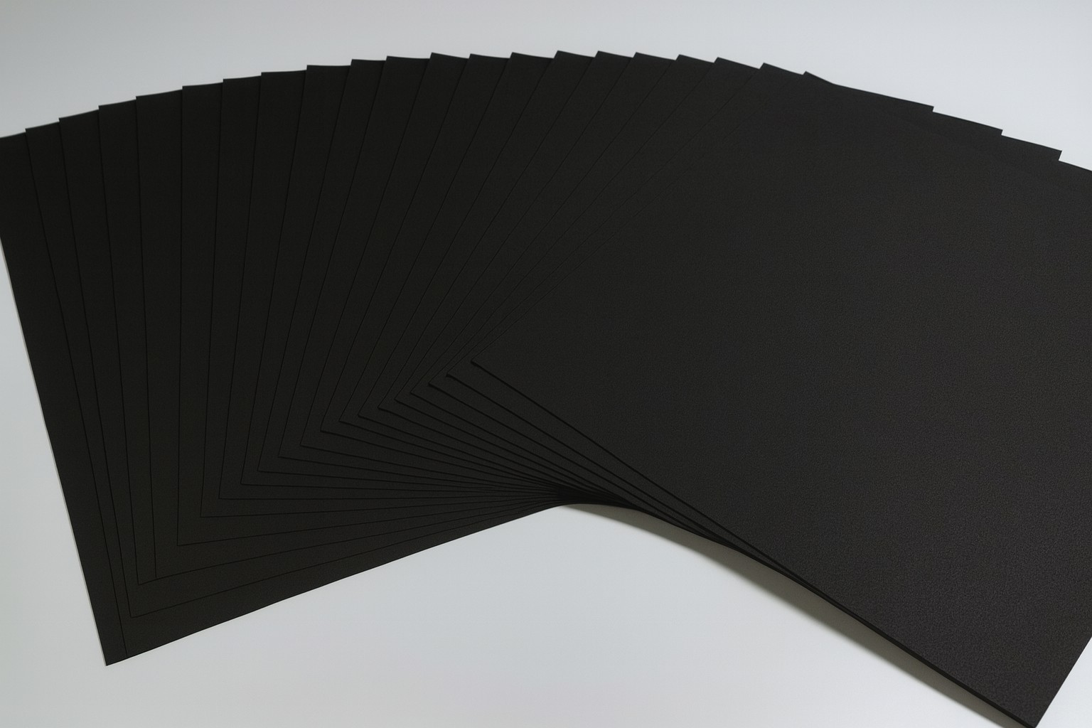 Transparentpapier 70x100 25Bg schwarz