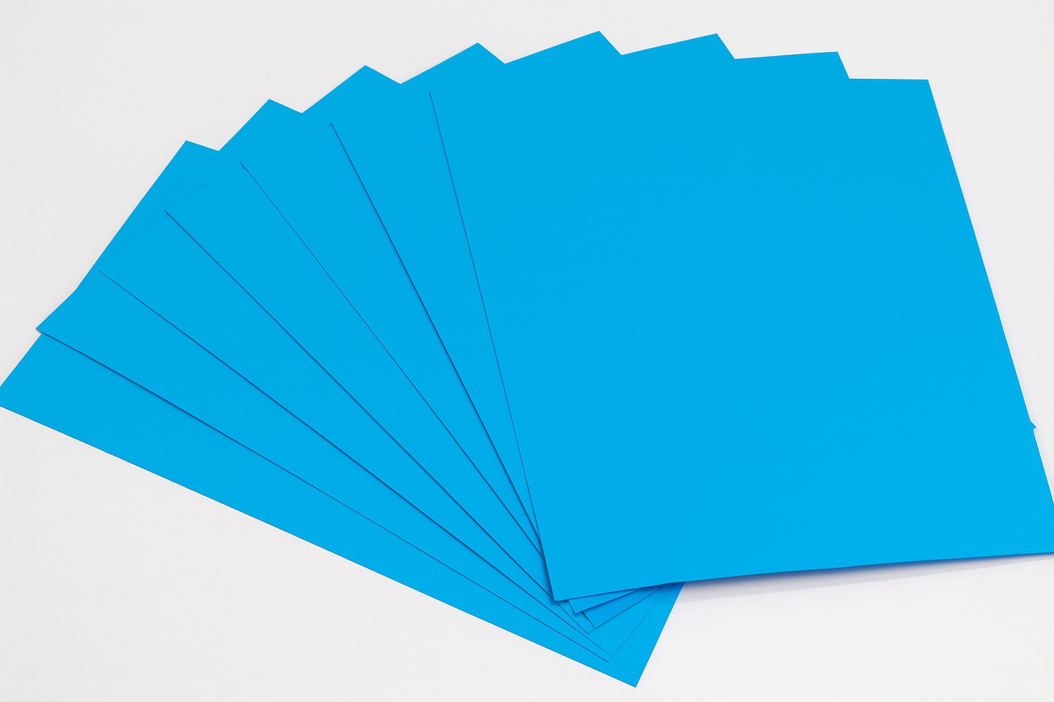 Tonkarton DIN A4, 100 Blatt pazifik